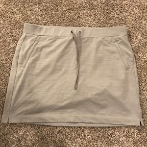 Gray and white striped Athleta skort